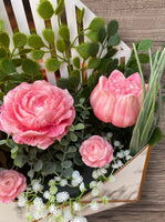 Box Bouquet - Flora Flowershop