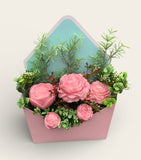 Box Bouquet - Petal and Strawberries